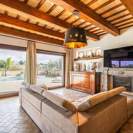Villa Delmarmo